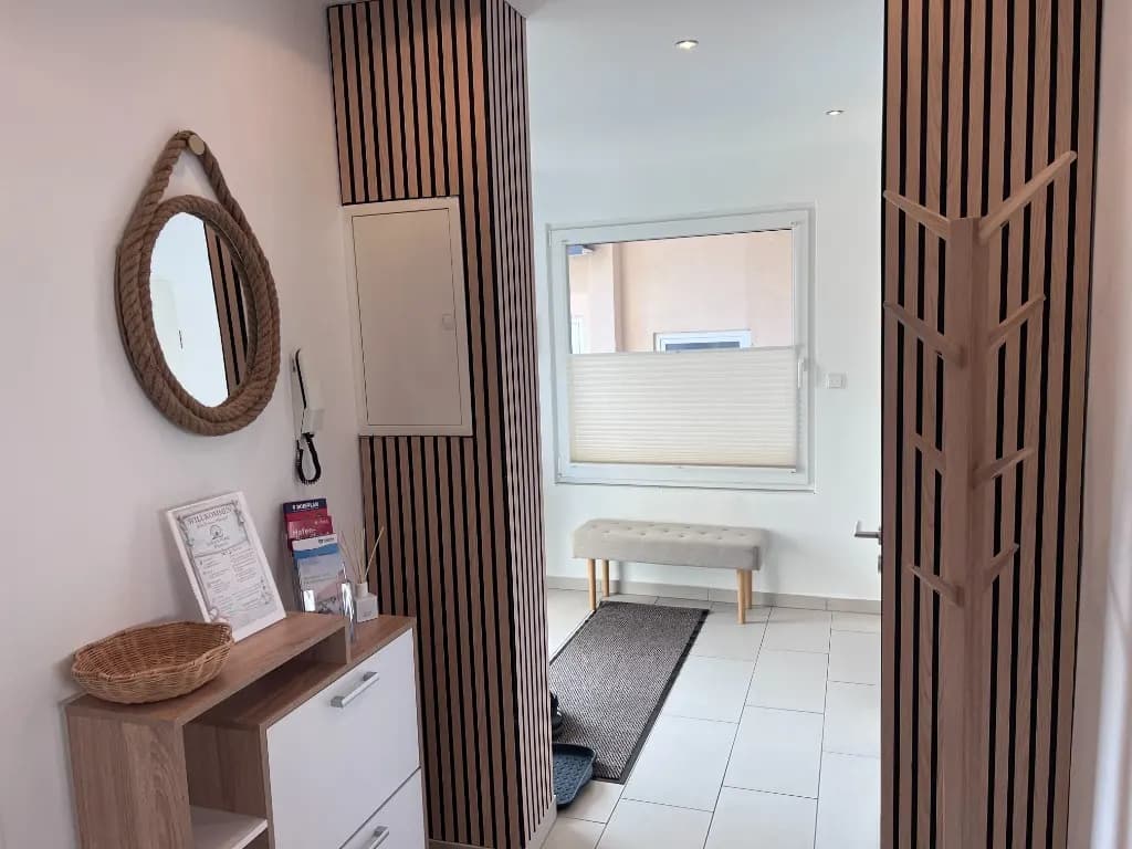 Innenraum der modernen Ferienwohnung Güden Pearl in Bremerhaven